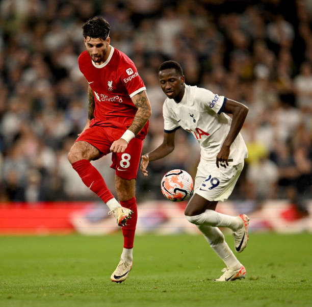 定着球队的 定着球队的